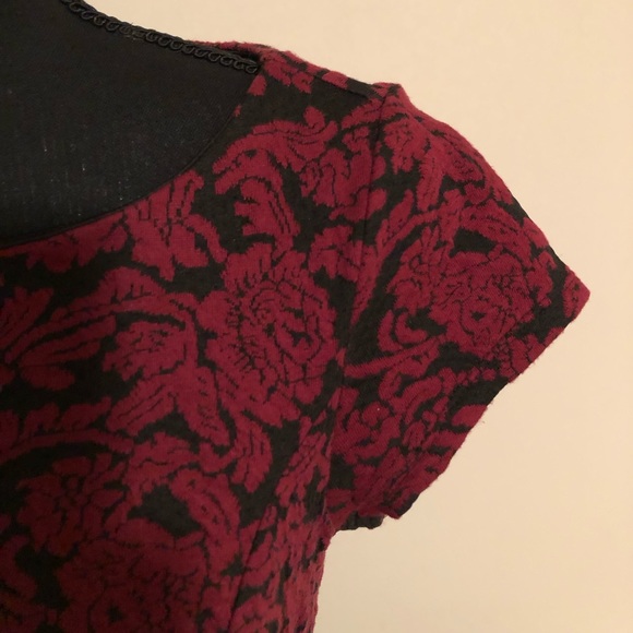 Dress; EUC; Lily Rose; Deep Red Embossed on Black; Full Skirt; XS - Picture 3 of 7